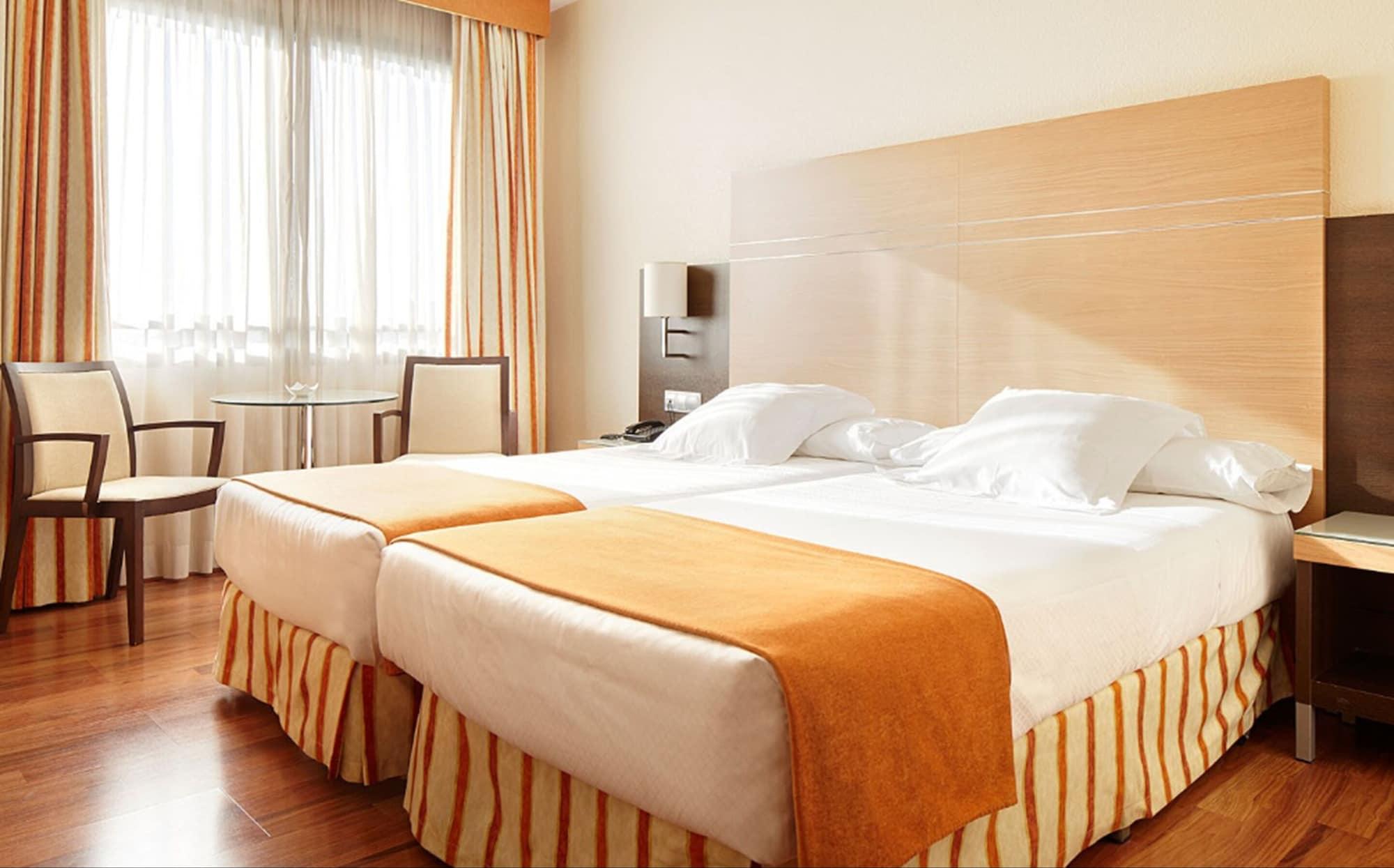 Hotel Blanca De Navarra Памплона Экстерьер фото